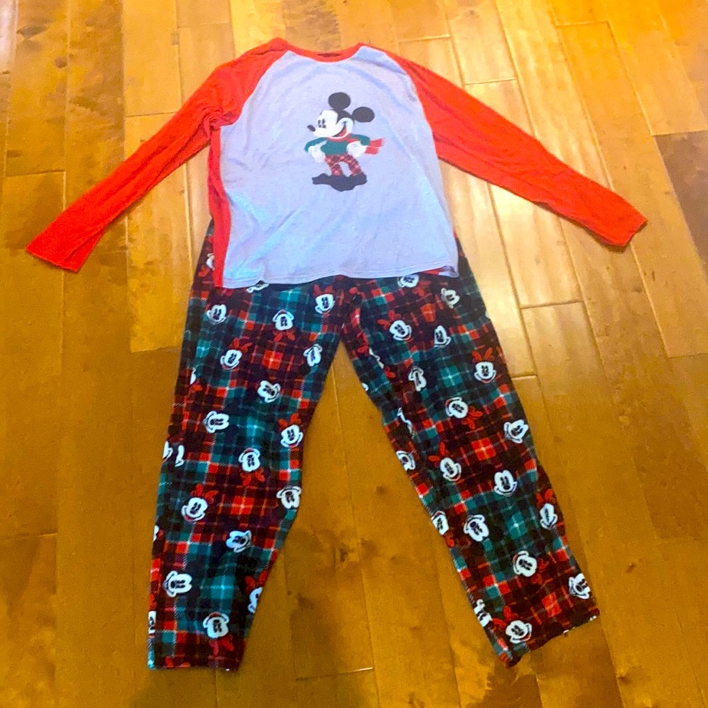 Men’s Mickey Mouse Pajamas